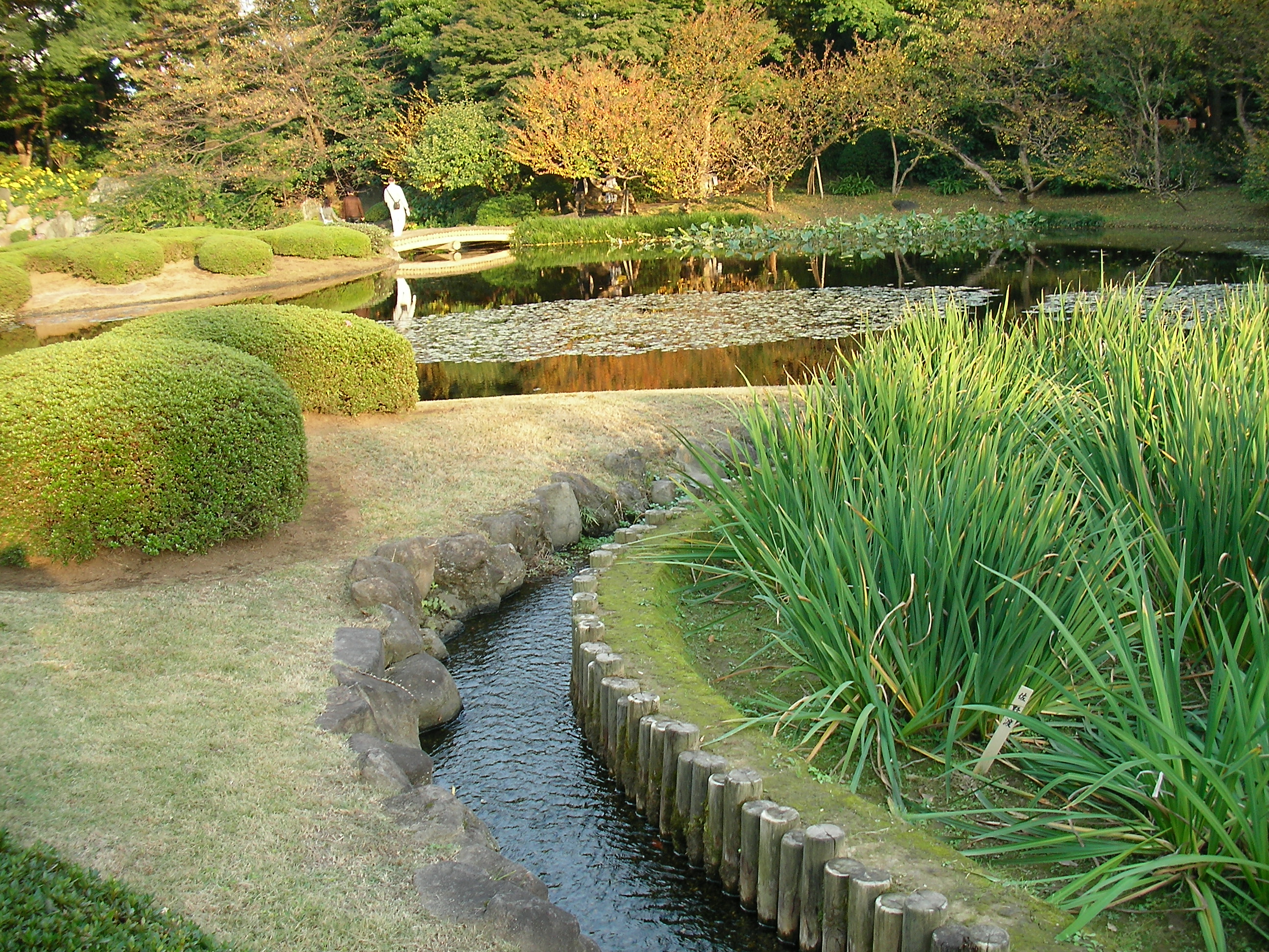 二の丸庭園 皇居参観ガイド